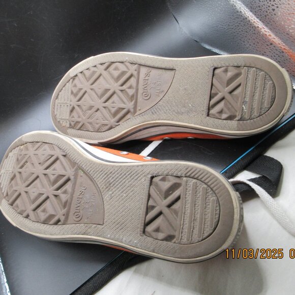 Share CONVERSE ALL STARS~ORANGE COLOR~ UNISEX~WOMEN'S SIZE 8 S SaleAway (4186) - Picture 6 of 7
